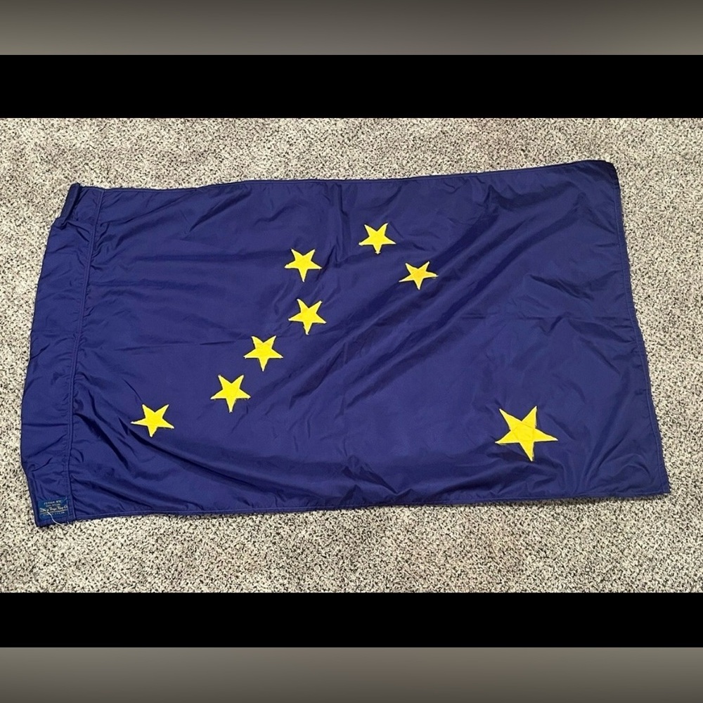 Valley Forge Flag Blue State Of Alaska Size 23” X 37.5”, Nylon 100%